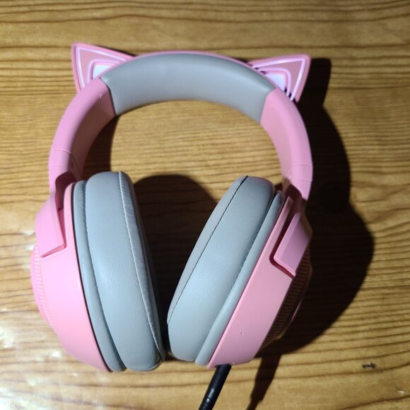 Razer Light up Kitty Rechargeable Bluetooth Headphones (AS IS) - Picture 4 of 7